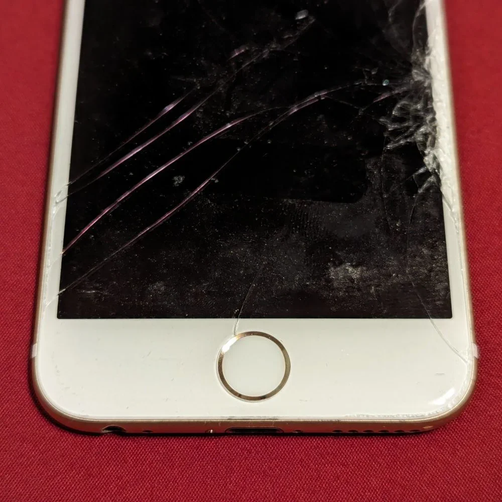 iPhone 6 (A1586) - 16 GB #15 (For parts)***